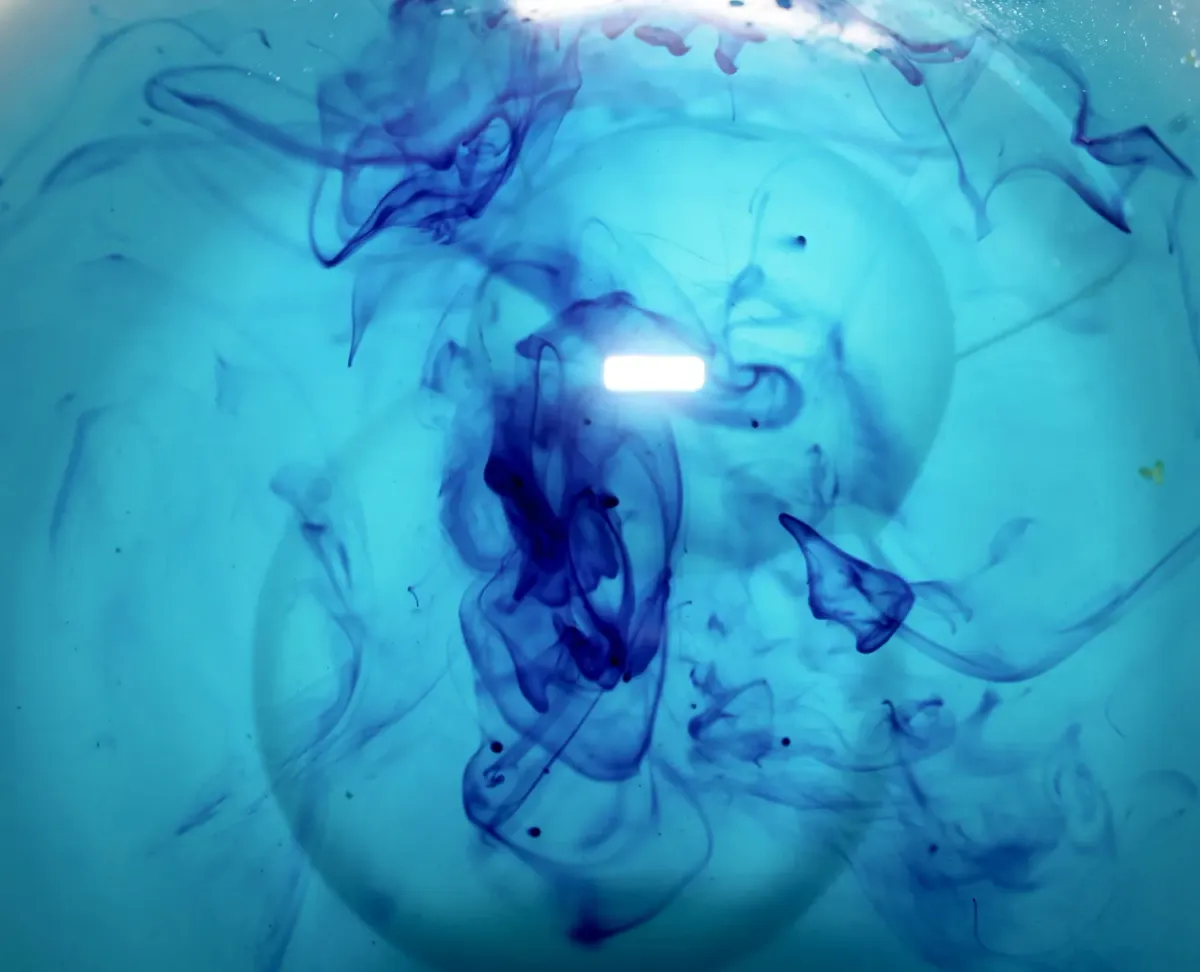 Methylene blue dissolving in water